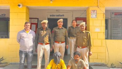 लुट के मामले मे फरार वांछित शातिर अपराधी गिरफ्तार
