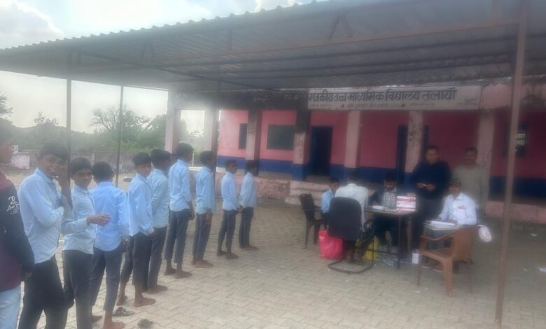 सीएमएचओ ने किया औचक निरीक्षण, सिकल सेल स्क्रीनिंग का लिया जायजा सीएमएचओ ने किया औचक निरीक्षण, सिकल सेल स्क्रीनिंग का लिया जायजा
