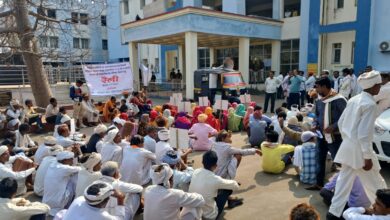 जन अधिकार मंच ने रैली निकाल मुख्यमंत्री के नाम जिला कलेक्टर को सौंपा ज्ञापन