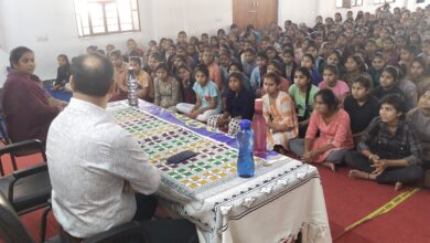 अंतर्राष्ट्रीय महिला दिवस के अवसर पर एकलव्य आवासीय जनजाति बालिका छात्रावास में जागरूकता शिविर का आयोजन