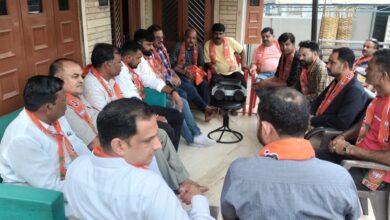 जिले भर में सुना गया प्रधानमंत्री मोदी के कार्यक्रम ” मन की बात ” का 111वा संस्करण