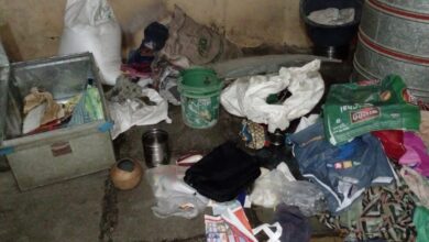 डलमू मानपुर में लगभग 11 लाख की हुई चोरियां