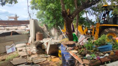 प्रशासन ने की अतिक्रमियों के खिलाफ कड़ी कार्रवाई