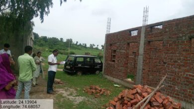 विभिन्न योजनाओं में संचालित कार्यों का किया निरीक्षण