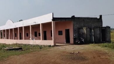 जिला प्रशासन व शिक्षा विभाग के औचक निरीक्षण की पोल खोलते अंग्रेजी माध्यम के निजी विद्यालय