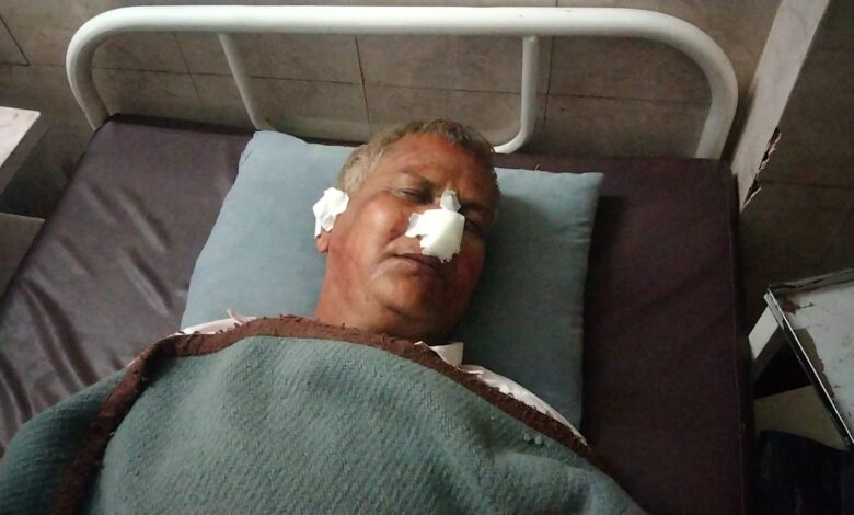 पंचायत भवन में सचिव पर जानलेवा हमला, अब गांवों में सचिव नहीं रहे सुरक्षित, काम करना हुआ मुश्किल पंचायत भवन में सचिव पर जानलेवा हमला, अब गांवों में सचिव नहीं रहे सुरक्षित, काम करना हुआ मुश्किल