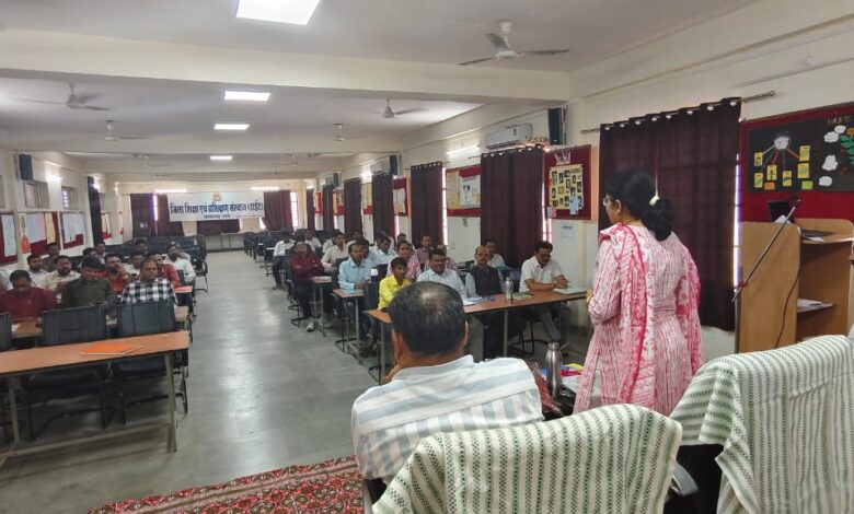 स्कूल हेल्थ एंड वैलनेस कार्यक्रम की समीक्षा बैठक आयोजित स्कूल हेल्थ एंड वैलनेस कार्यक्रम की समीक्षा बैठक आयोजित