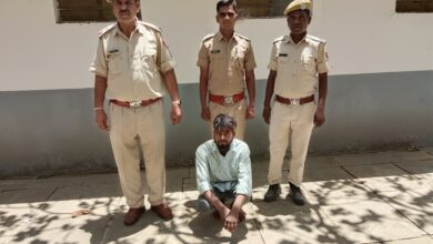04 माह पूर्व विद्यालय में हुई चोरी के मामले का खुलासा कर मुख्य अभियुक्त को किया गिरफ्तार