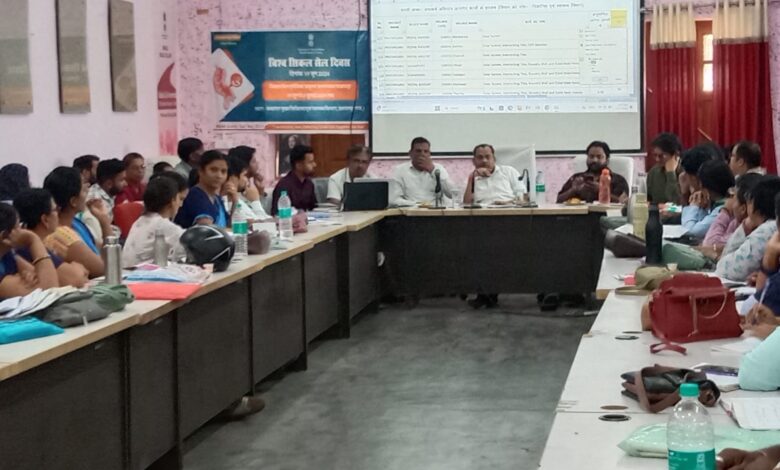 एएनएम को पता ही नहीं सरकार की कौन सी योजनाएं, सीएमएचओ ने दो एएनएम और, डॉक्टर को कारण बताओं नोटिस किया जारी एएनएम को पता ही नहीं सरकार की कौन सी योजनाएं, सीएमएचओ ने दो एएनएम और, डॉक्टर को कारण बताओं नोटिस किया जारी