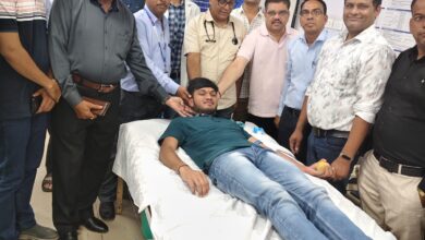SBI के 70वें स्थापना दिवस पर SBI M.G. रोङ शाखा द्वारा रक्तदान शिविर का किया आयोजन