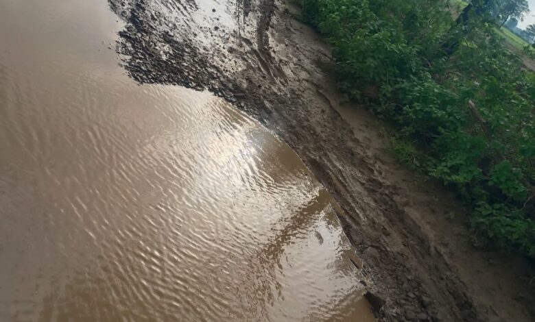 ढलमु मानपुरा की सड़क खस्तहाल ढलमु मानपुरा की सड़क खस्तहाल