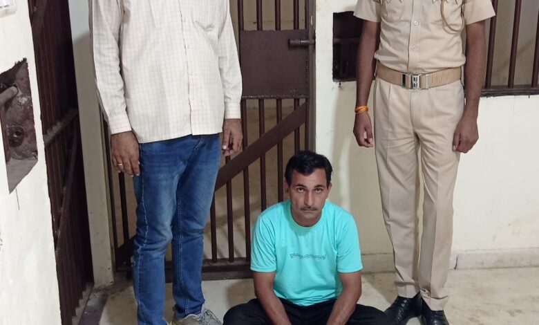 एनडीपीएस एक्ट में 2 साल से फरार 5000 हजार रूपये के ईनामी अभियुक्त को किया गिरफ्तार