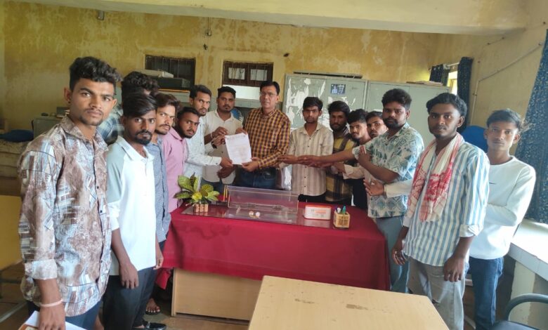 प्रथम वर्ष में प्रवेश हेतु सीटे बढ़ाने को लेकर ज्ञापन दिया भील प्रदेश विद्यार्थी मोर्चा द्वारा