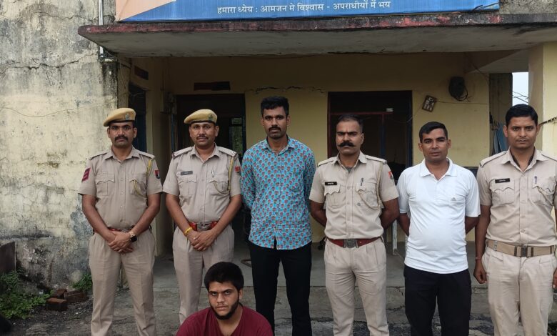 01 अवैध पिस्टल व 02 जिन्दा कारतुस व 02 मेगजीन के साथ एक अभियुक्त गिरफ्तार