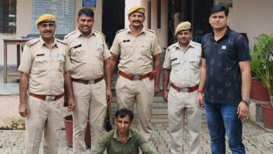 सोशल मीडिया पर दोस्ती कर हनीट्रेप करने वाले गिरोह का खुलासा गिरोह का सदस्य गिरफ्तार