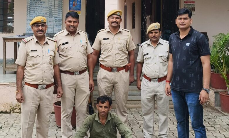 सोशल मीडिया पर दोस्ती कर हनीट्रेप करने वाले गिरोह का खुलासा गिरोह का सदस्य गिरफ्तार